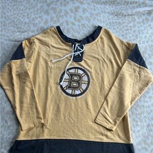 Boston BruinsGold and Black Long Sleeve Shirt